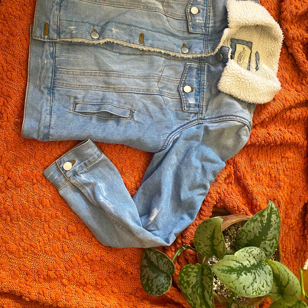 Chamarra “M” buenas condiciones.